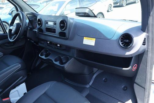 2025 Mercedes-Benz Sprinter 2500 High Roof