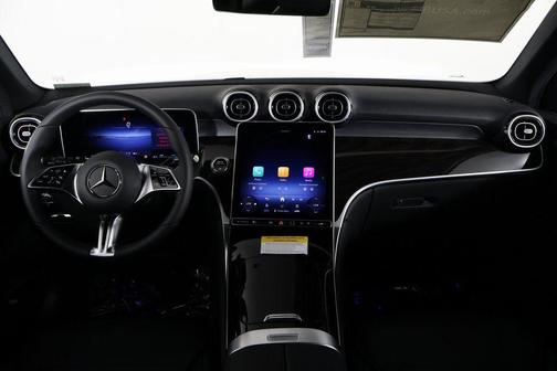 2026 Mercedes-Benz GLC 300 Base