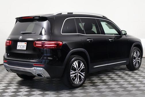 2025 Mercedes-Benz GLB 250 4MATIC