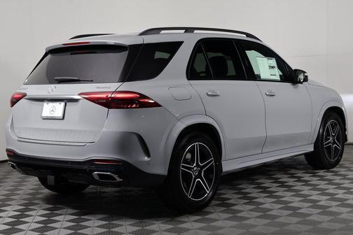 MANUFAKTUR Alpine Grey 2026 Mercedes-Benz GLE 450 4MATIC