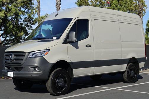 2026 Mercedes-Benz Sprinter 2500 Standard Roof