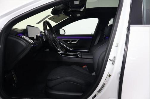 MANUFAKTUR Moonlight White Metallic 2026 Mercedes-Benz S-Class 4MATIC
