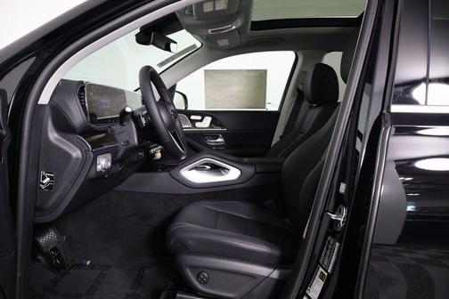 2026 Mercedes-Benz GLS 450 4MATIC