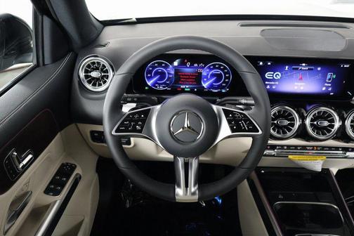 2025 Mercedes-Benz EQB 300 4MATIC