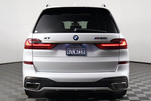 2022 BMW X7 M50i