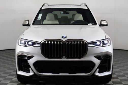 2022 BMW X7 M50i