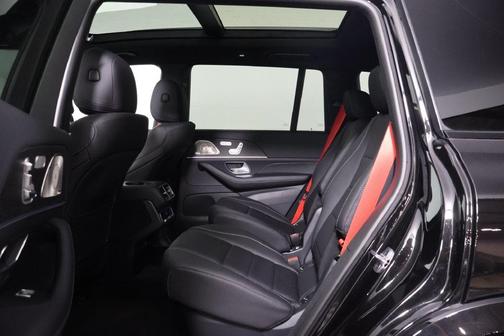 Obsidian Black Metallic 2027 Mercedes-Benz GLS 450 4MATIC