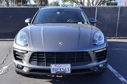 Agate Grey Metallic 2018 Porsche Macan Macan