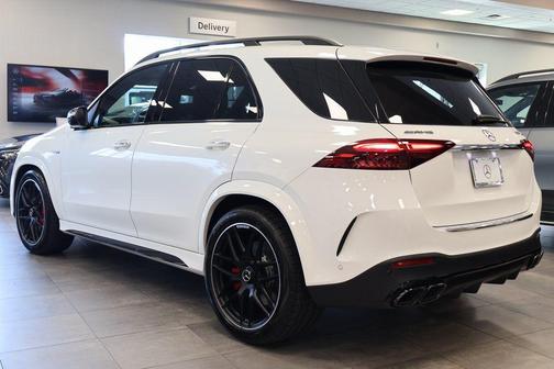 Moonlight White Metallic 2026 Mercedes-Benz AMG GLE 63 S 4MATIC+