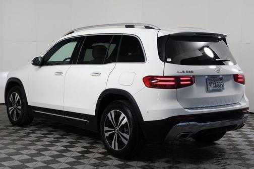 2025 Mercedes-Benz GLB 250 4MATIC