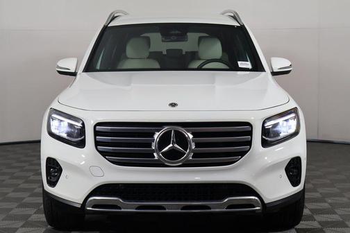 2025 Mercedes-Benz GLB 250 4MATIC