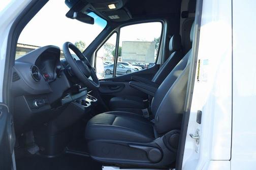 2026 Mercedes-Benz Sprinter 2500 Standard Roof