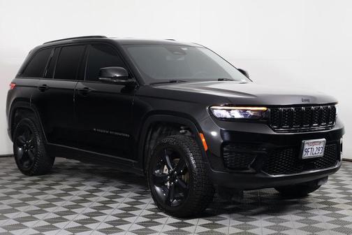 2023 Jeep Grand Cherokee Altitude