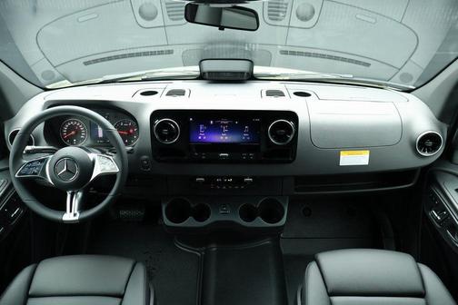 2026 Mercedes-Benz Sprinter 2500 Standard Roof