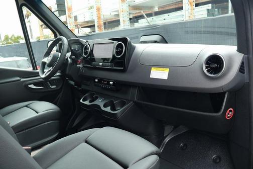 2026 Mercedes-Benz Sprinter 2500 Standard Roof