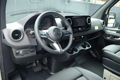 2026 Mercedes-Benz Sprinter 2500 Standard Roof