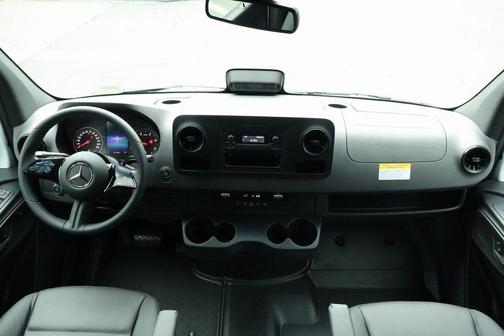 2026 Mercedes-Benz Sprinter 2500 Standard Roof