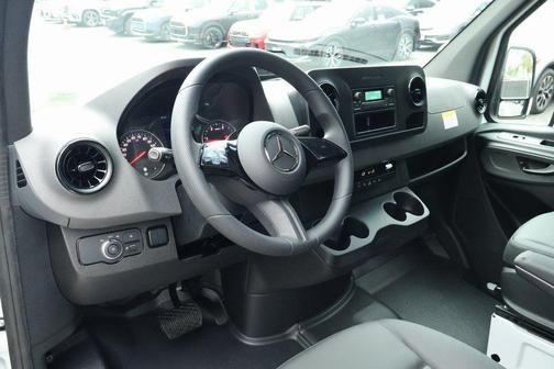 2026 Mercedes-Benz Sprinter 2500 Standard Roof