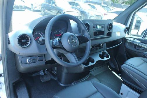 2025 Mercedes-Benz Sprinter 2500 High Roof