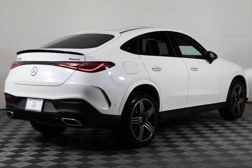 Moonlight White Metallic 2026 Mercedes-Benz GLC 300 4MATIC Coupe