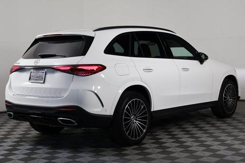 2026 Mercedes-Benz GLC 300 Base