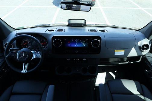 2025 Mercedes-Benz Sprinter 2500 Standard Roof