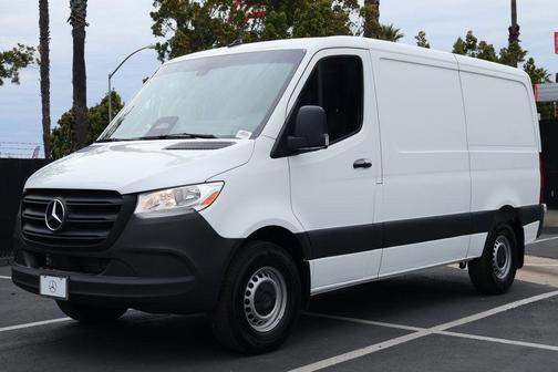 2025 Mercedes-Benz Sprinter 2500 Standard Roof