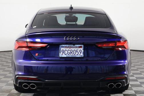 Navarra Blue Metallic 2022 Audi S5 Premium Plus TFSI quattro Tiptronic