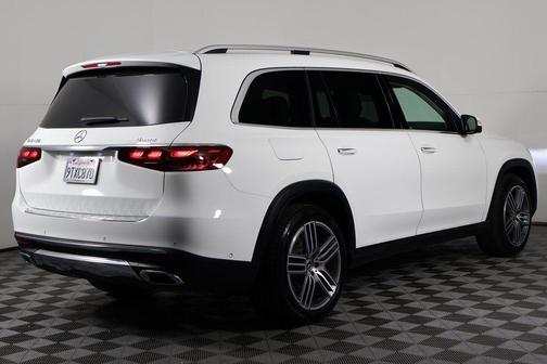 2025 Mercedes-Benz GLS 450 4MATIC