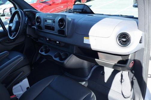 2026 Mercedes-Benz Sprinter 2500 Standard Roof