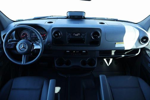 2026 Mercedes-Benz Sprinter 2500 Standard Roof
