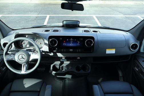 2026 Mercedes-Benz Sprinter 2500 Standard Roof