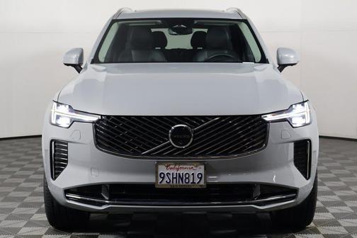 2025 Volvo XC90 B6 Ultra