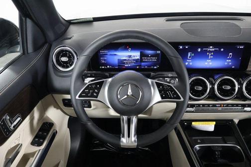 Night Black 2026 Mercedes-Benz GLB 250 Base