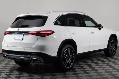 Polar White 2026 Mercedes-Benz GLC 300 Base