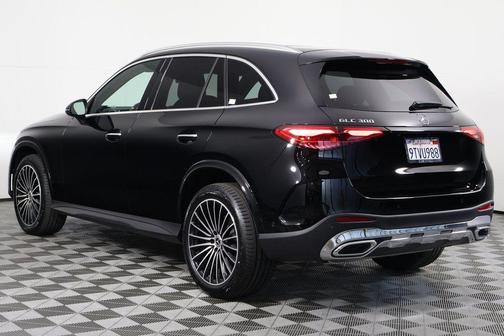 2025 Mercedes-Benz GLC 300 Base