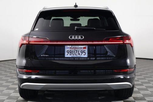 2019 Audi e-tron Premium Plus