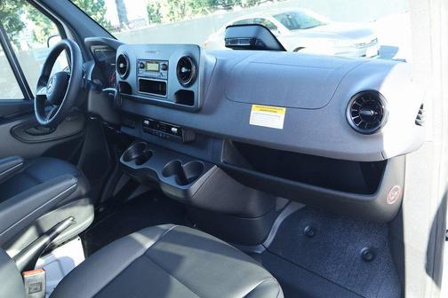 2026 Mercedes-Benz Sprinter 2500 Standard Roof