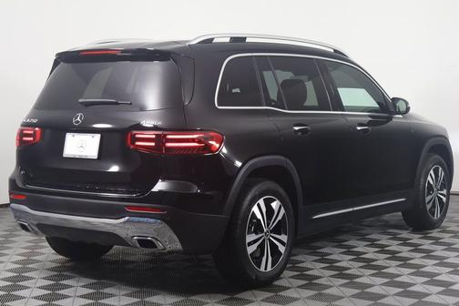 2025 Mercedes-Benz GLB 250 4MATIC