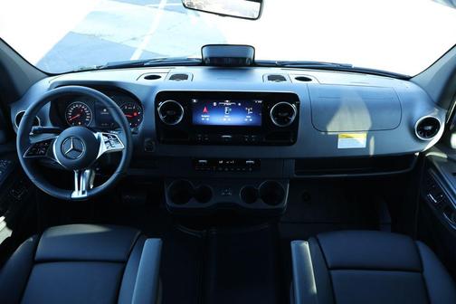 2026 Mercedes-Benz Sprinter 2500 High Roof