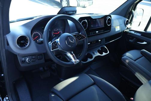 2026 Mercedes-Benz Sprinter 2500 High Roof