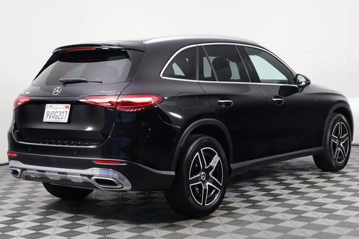 Black 2026 Mercedes-Benz GLC 300 4MATIC