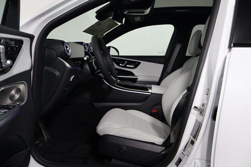 2026 Mercedes-Benz GLC 300 Base