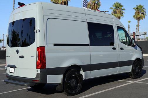 2026 Mercedes-Benz Sprinter 2500 Standard Roof