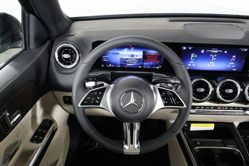 Night Black 2026 Mercedes-Benz GLB 250 Base