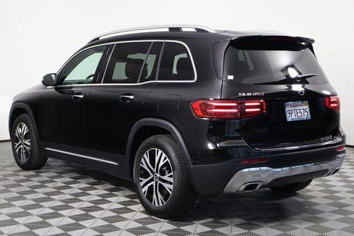 2025 Mercedes-Benz GLB 250 4MATIC