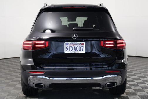 2025 Mercedes-Benz GLB 250 4MATIC