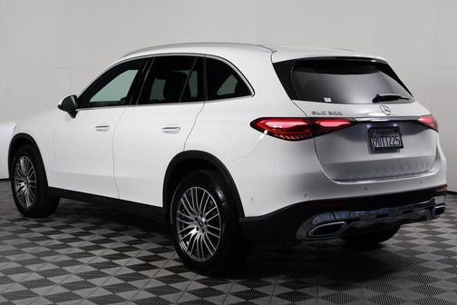 Polar White 2026 Mercedes-Benz GLC 300 Base