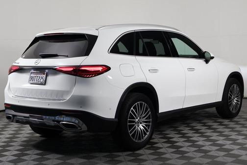 Polar White 2026 Mercedes-Benz GLC 300 Base