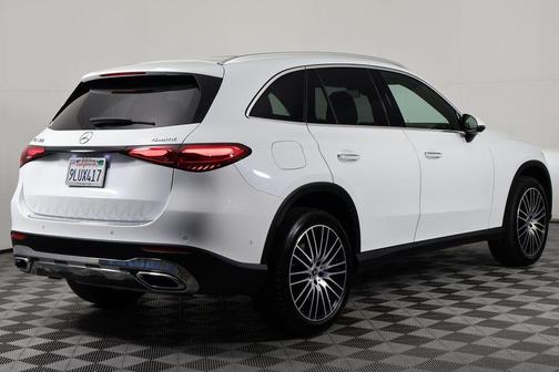 MANUFAKTUR Moonlight White Metallic 2024 Mercedes-Benz GLC 300 4MATIC